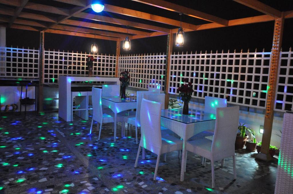 Omega Residency Hotel New Delhi Exterior photo