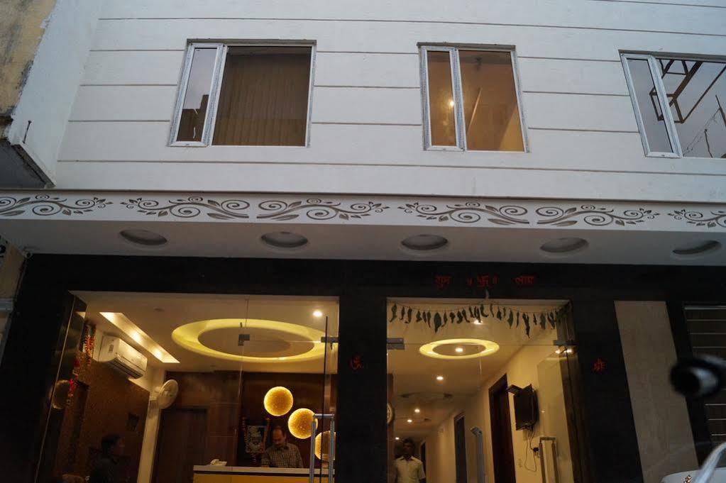 Omega Residency Hotel New Delhi Exterior photo