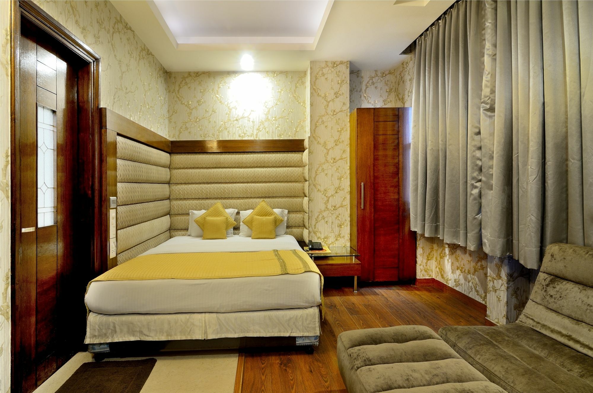 Omega Residency Hotel New Delhi Exterior photo